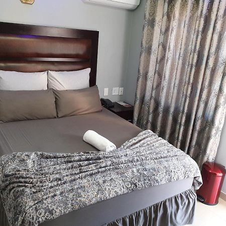 Emirates Garden Lodge Боксбурґ Екстер'єр фото